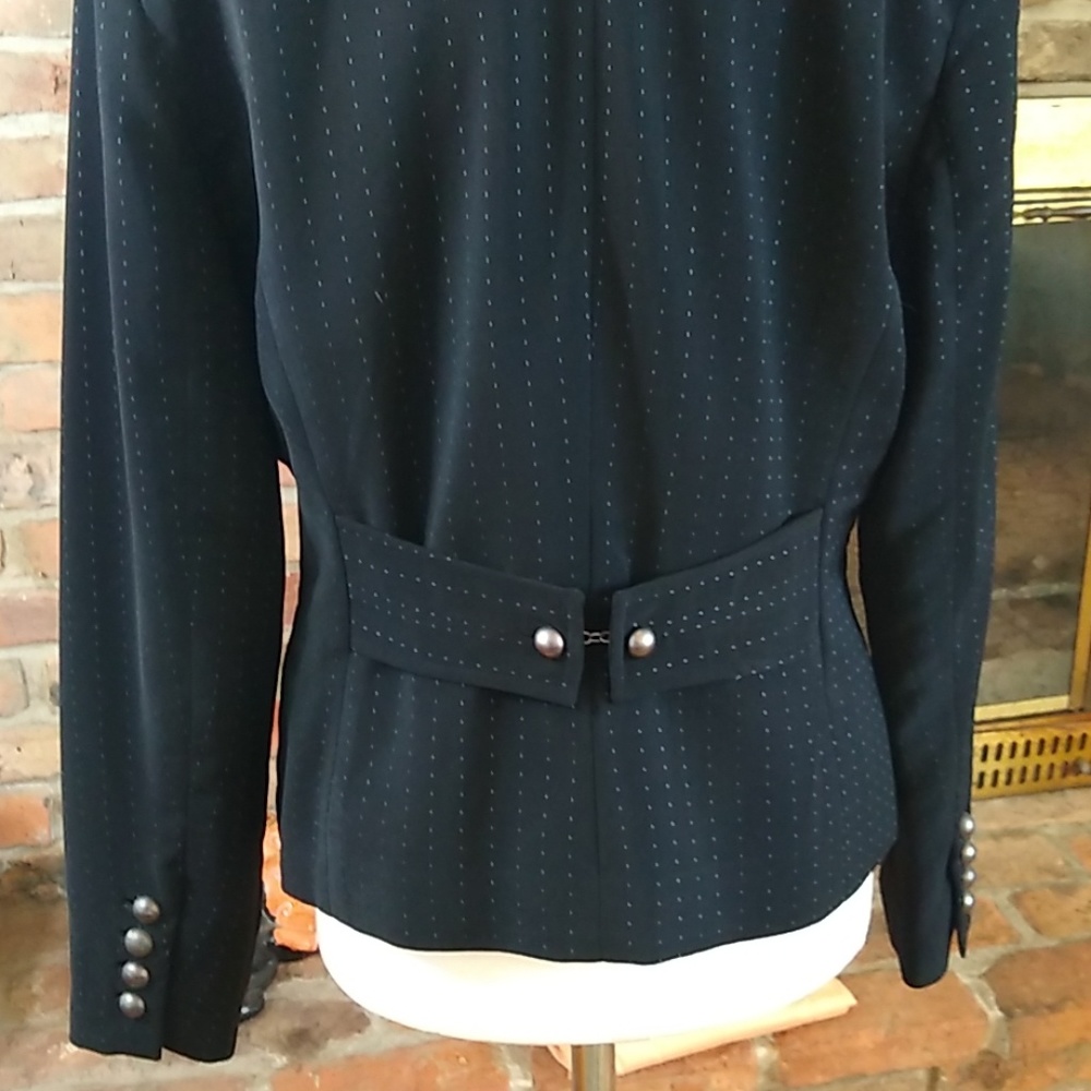 Signature Jacket - Picture 4 of 6